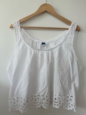 Old Navy White Eyelet Tank Top Womens XL Tall Cotton Embroidered Boho Summer
